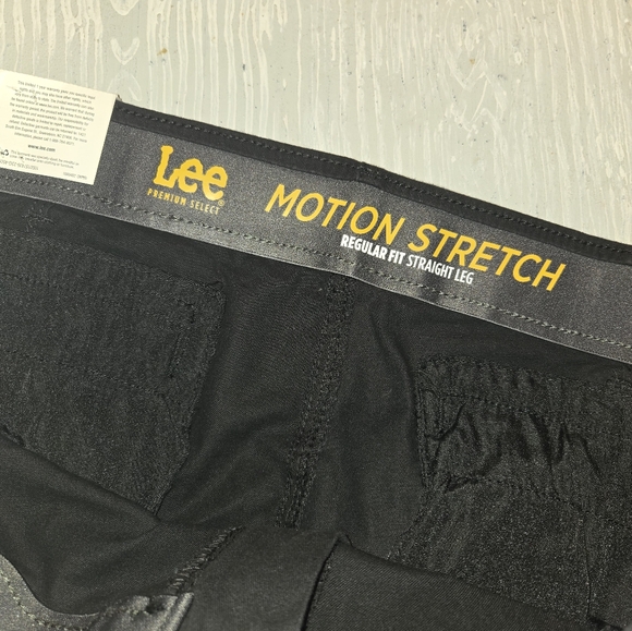 Lee Men's Sz 40x32 Motion Stretch Cargo Pants - Black and Tan New Nwt - Picture 4 of 4